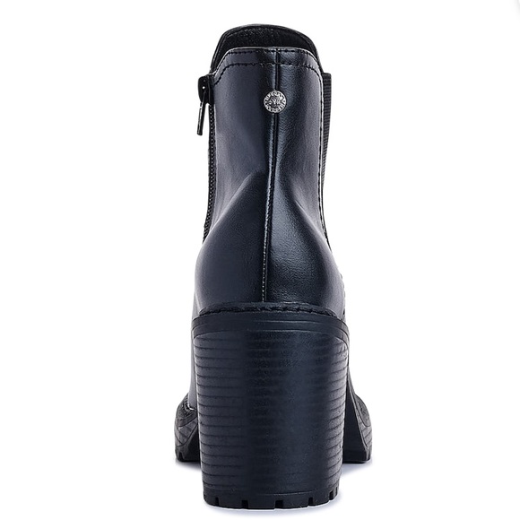 Madden Nyc Women's Shoes Madden Nyc Lug Sole Nappa Chelsea Boot - Picture 3 of 6